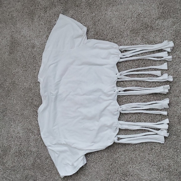 Women's Fringed Tshirt Crop - Picture 3 of 3